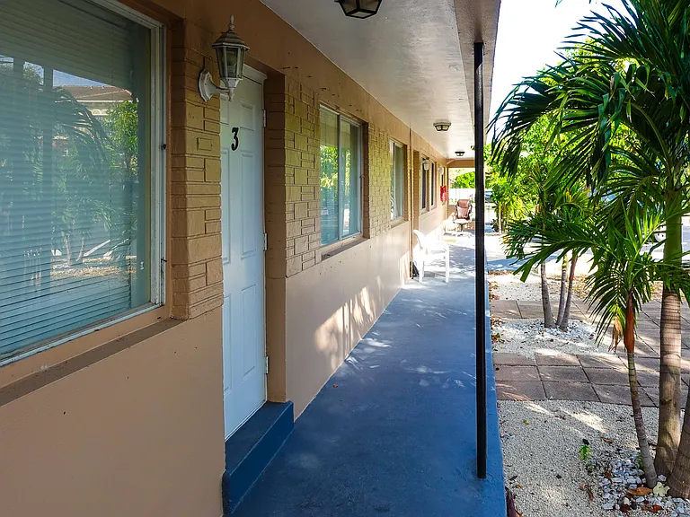 521 S Federal Hwy #3 — Photo 19