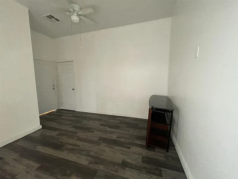 20892 Cochran Rd #2 — Photo 8