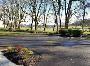 13233 S Thomas Rd, Molalla, OR 97038