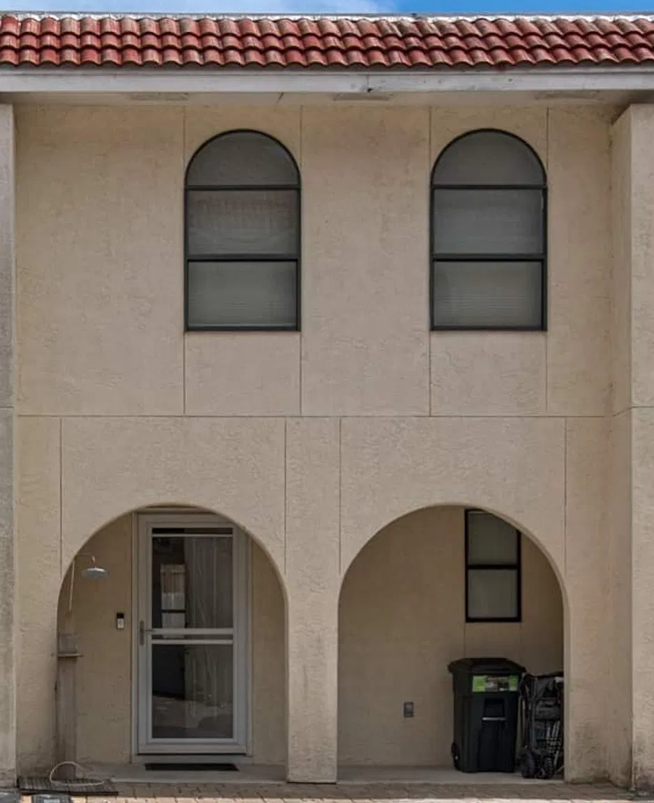 2 bed, 1152 sqft, $2,850 — Photo 2