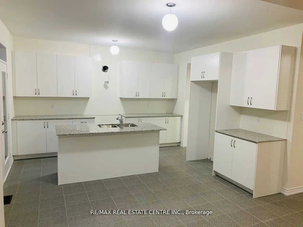 6 bed, $3,599 — Photo 3