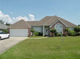 121 Belington Ave, Madisonville, LA 70447