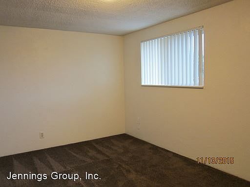 5th image of 400 E 6th Ave APT 06