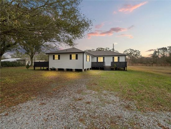 2795 A&j Rd, Jennings, LA 70546