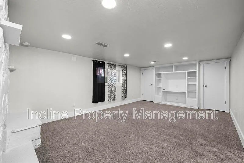 2 bed, 1.0 bath, 1282 sqft, $1,000 — Photo 4