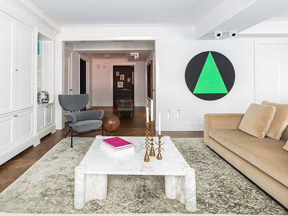 3rd image of 530 Park Ave APT 2F
