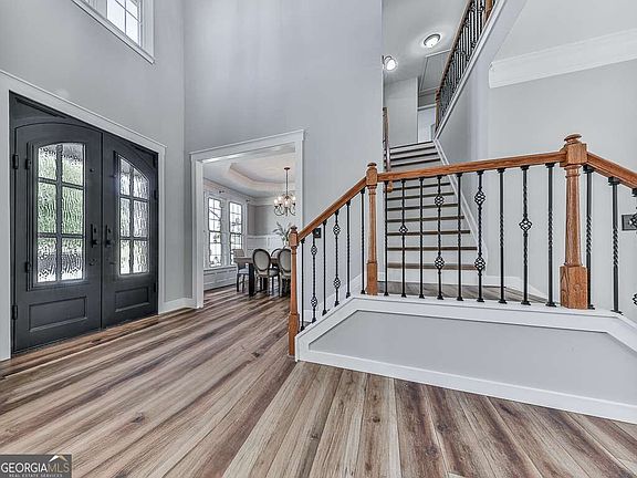 4th image of 304 Mountain Laurel Walk
