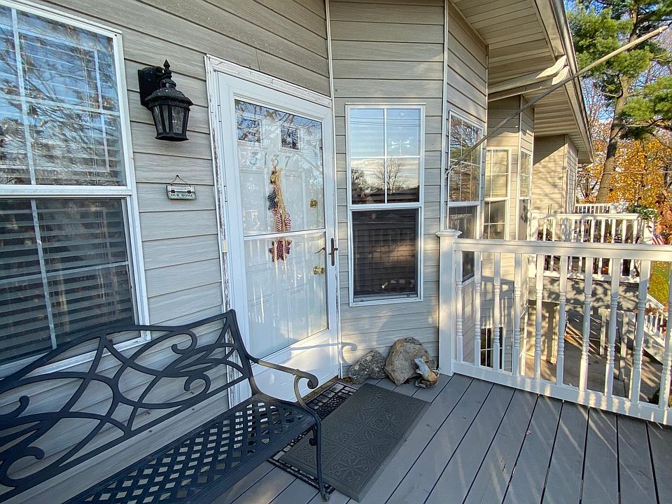 1st image of 3137 Morley Ave