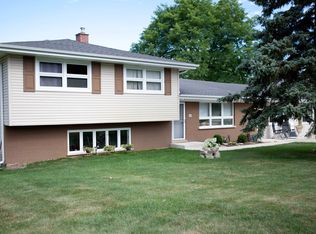 1519 Mohawk Dr, Schaumburg, IL