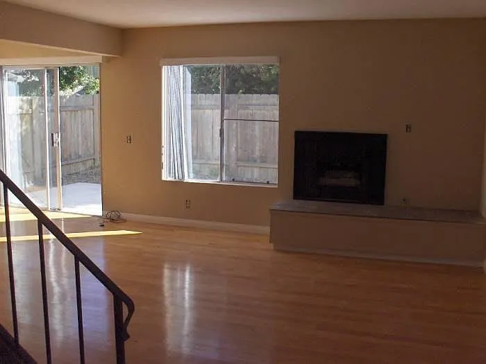 9858 Aldergrove Lane — Photo 2
