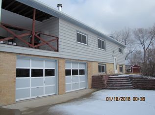 1105 Park Dr, Newcastle, WY 82701