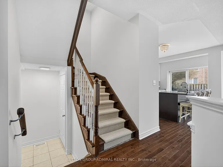21 Asner Ave — Photo 13