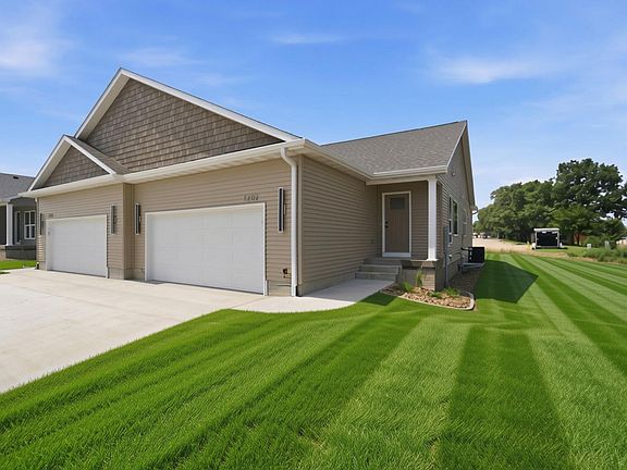 2nd image of 1202 Rock Ridge Cir