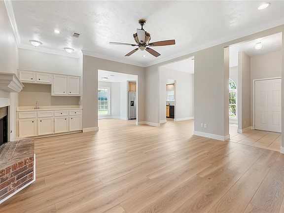 3rd image of 4611 Harrow Ct