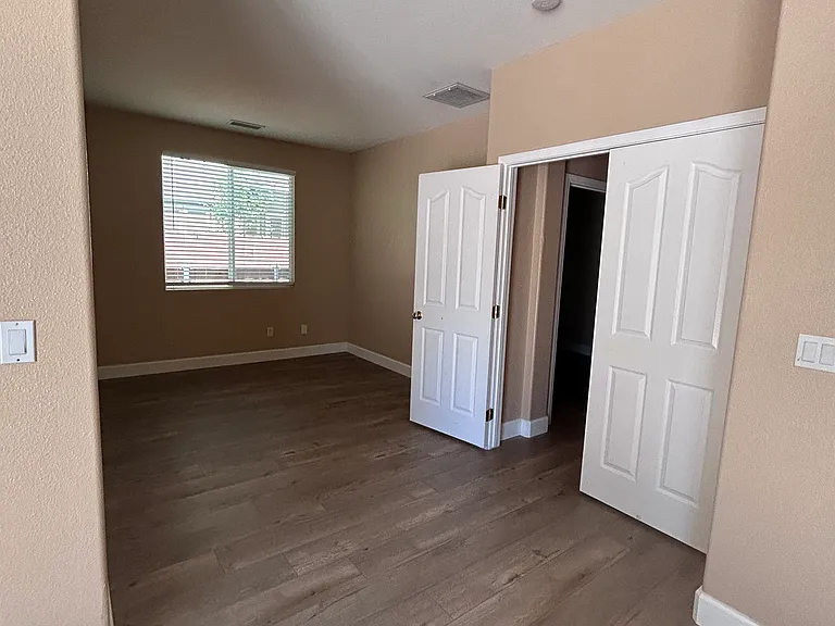 111 Aldeburgh Cir — Photo 24