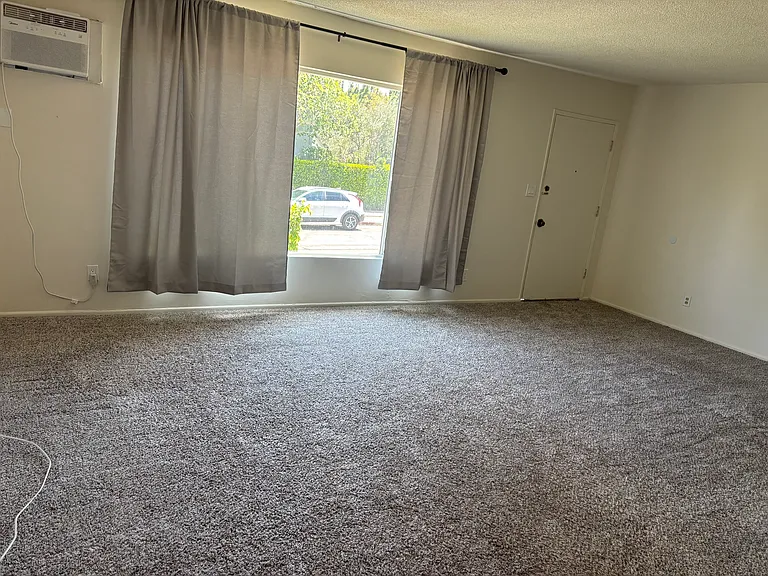 4505 W 5th St #1 — Photo 5