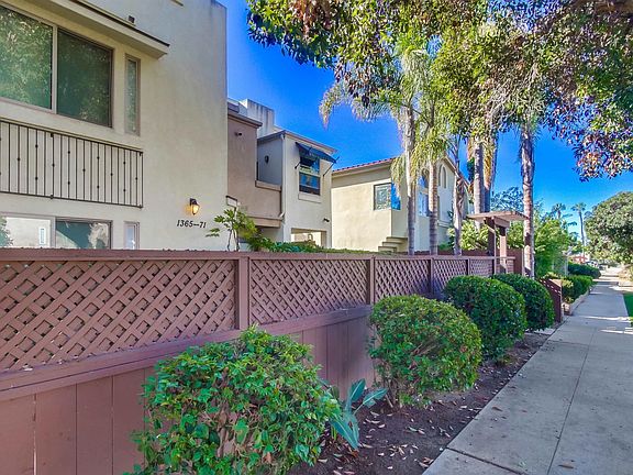 3rd image of 1367 Hornblend St