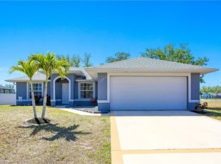 1926 SW 7th Pl, Cape Coral, FL 33991