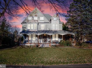 207 Main St, Riverton, NJ 08077