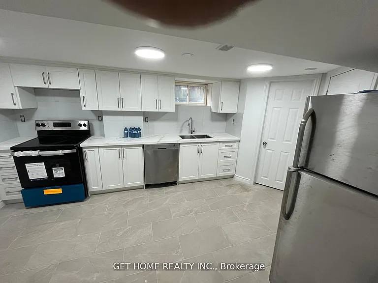 116 Southlawn Ave #BASEMENT — Photo 3
