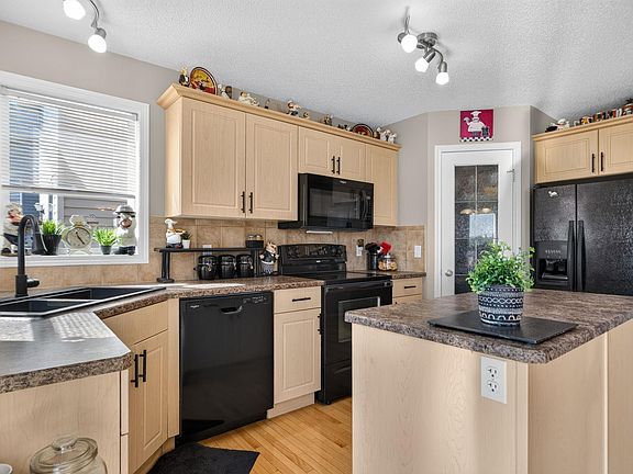 4th image of 226 Brookview Way