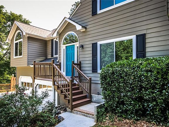 4th image of 408 Wood Branch St