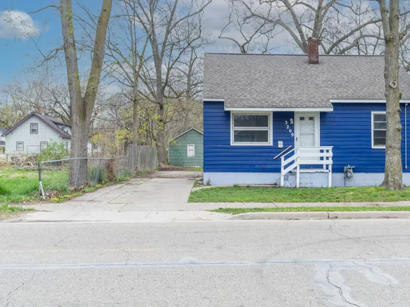 3209 5th St, Muskegon Heights, MI 49444