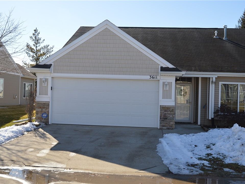 1st image of 3611 NE Cottonwood Ln