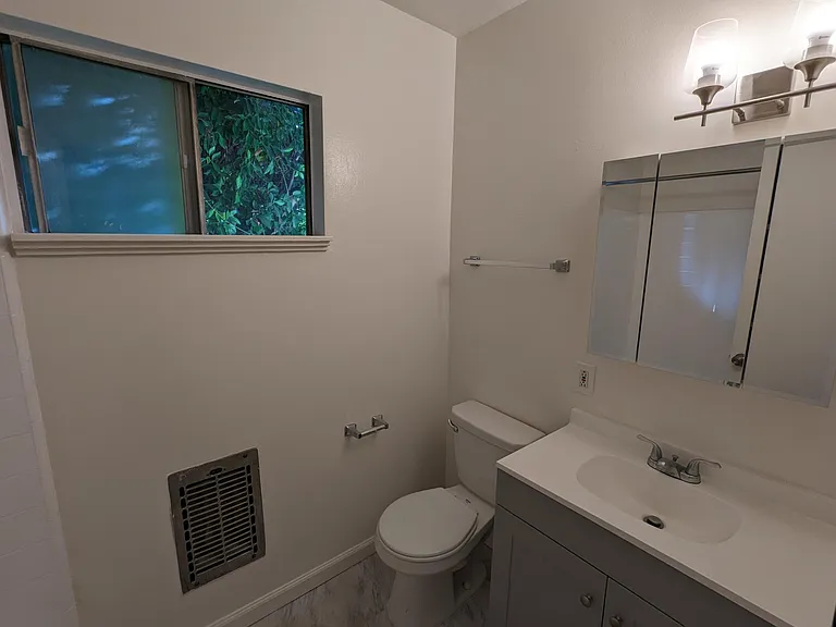 5115 Colfax Ave #10 — Photo 7