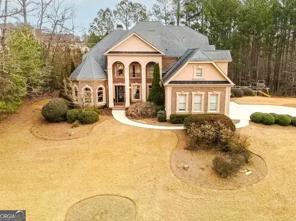 110 Robinwood Ct, Fayetteville, GA 30214