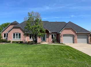 9454 Wedgewood Dr, Woodbury, MN 55125