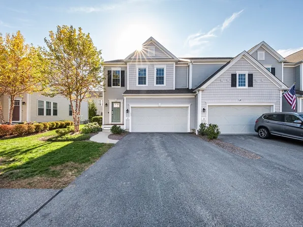 17 Chestnut Crk, Weymouth, MA 02190