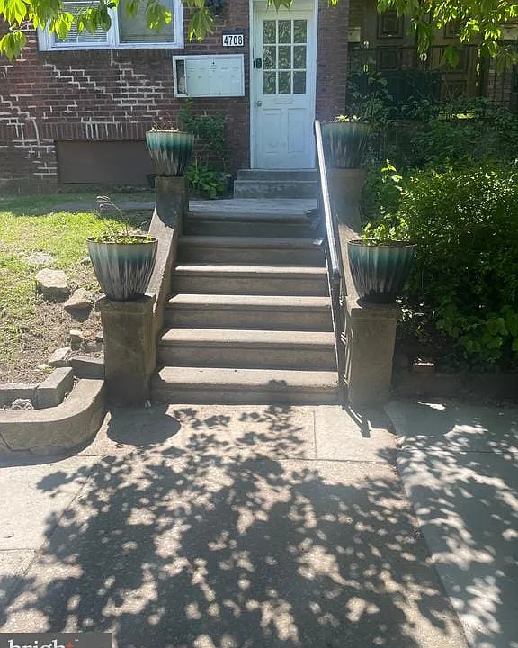 4708 Hazel Ave #2F
