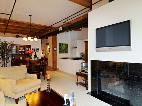 2nd image of 728 W Jackson Blvd #C36