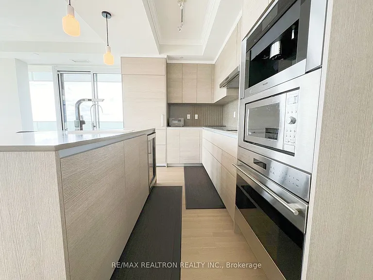 200 Bloor St W #2801 — Photo 10