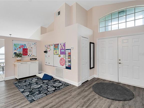 5th image of 203 Woodbury Pines Cir