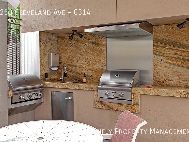 1250 Cleveland Ave #C314 — Photo 38