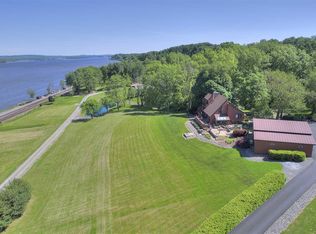 21 Disher Ln, Germantown, NY 12526