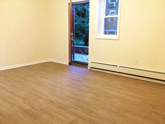 Rented by NY Space Finders Inc. | media 4