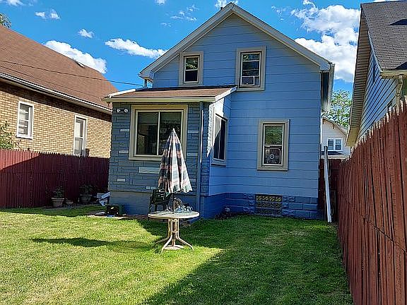 3rd image of 44 Knox St