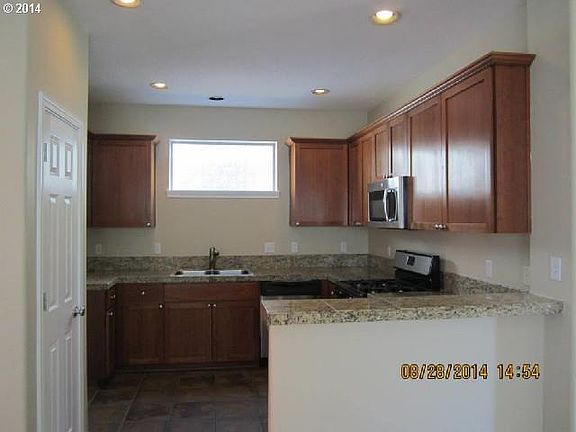 3rd image of 15819 SW Century Dr