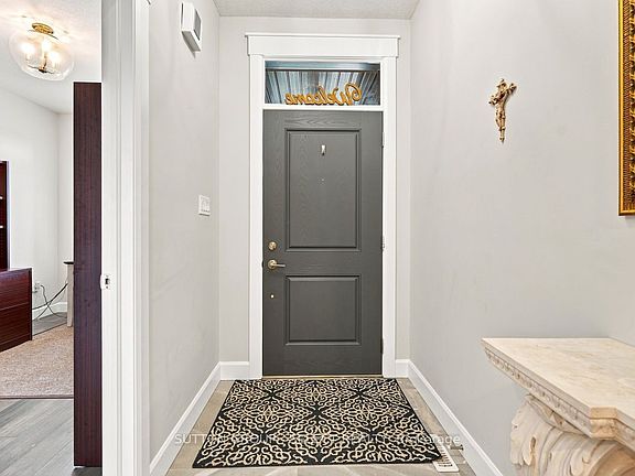 4th image of 2671 Kettering Pl