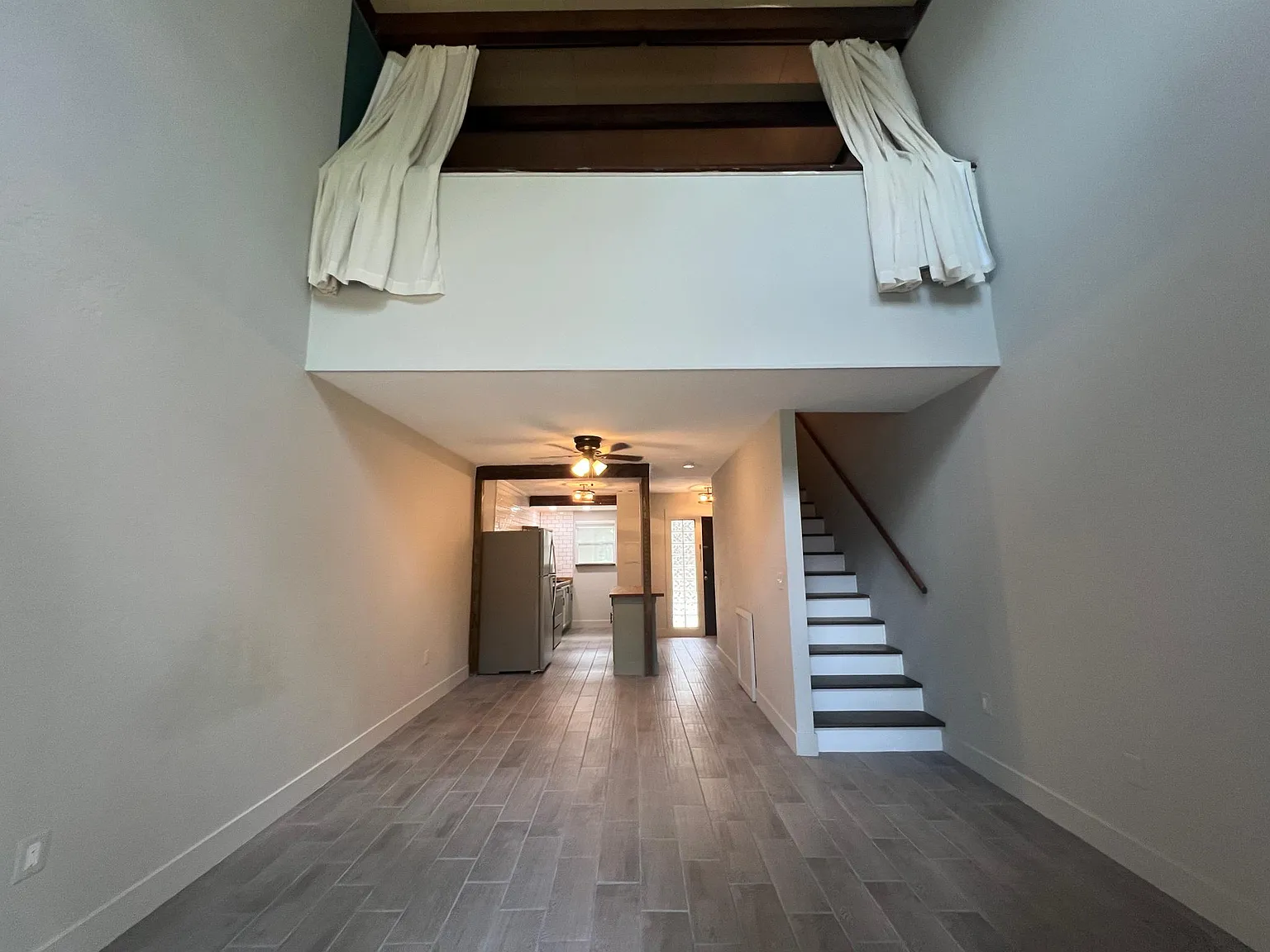 1 bed, 808 sqft, $1,100 — Photo 2