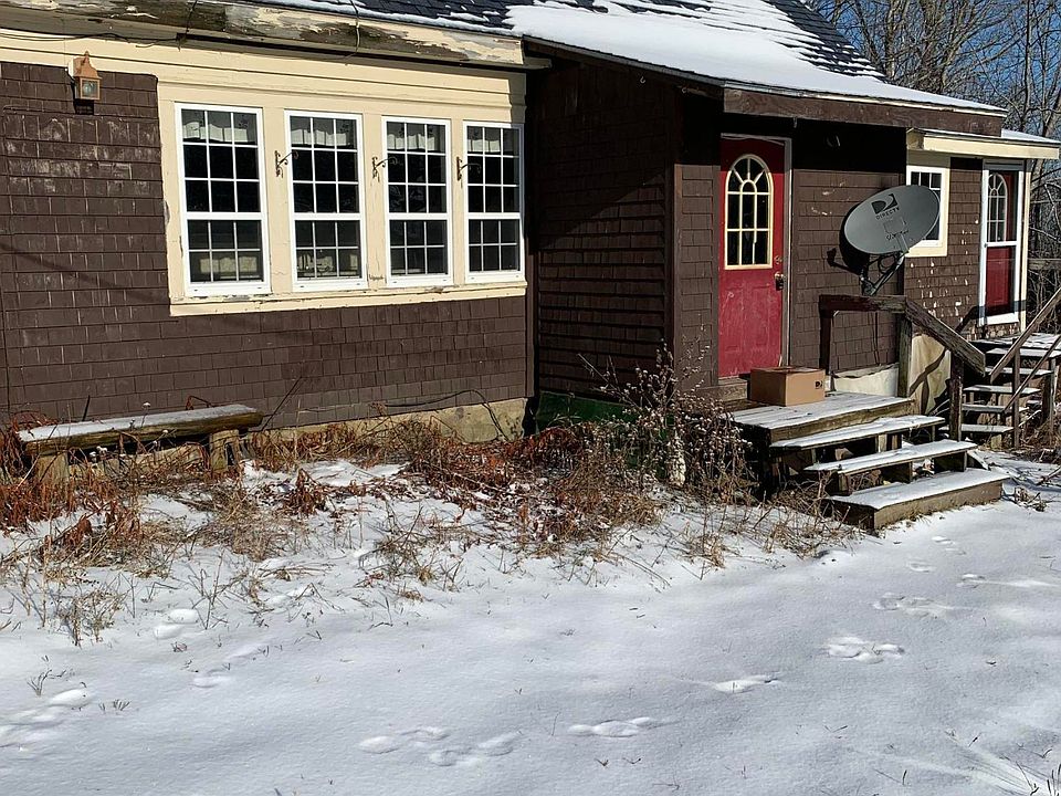 2nd image of 580 Cooper Rd