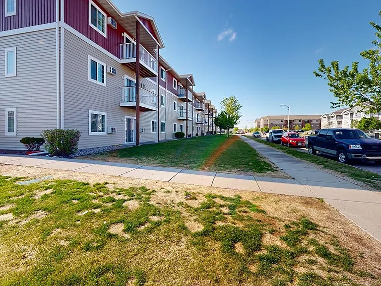 Roosevelt West Apartments — Photo 17