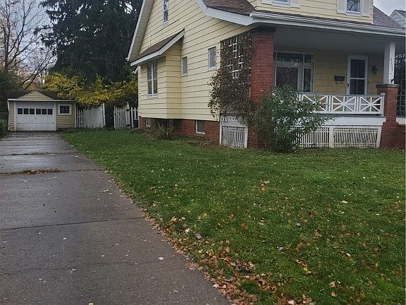 2nd image of 4298 W 226th St