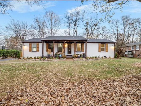 696 Brewer Dr, Nashville, TN 37211