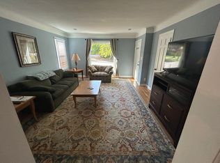 4042 Lake Rd, Minneapolis, MN 55422