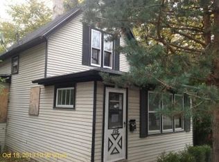 115 S Liberty St, Elgin, IL 60120