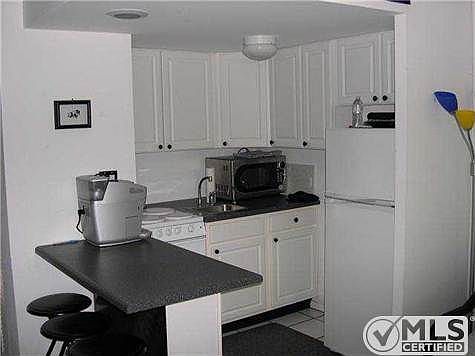 2nd image of 1200 Colonnades Dr Unit 107